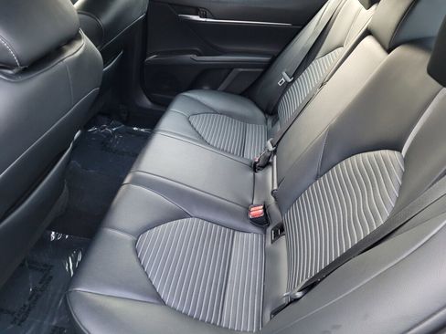 Used 2023 Toyota Camry SE image 18