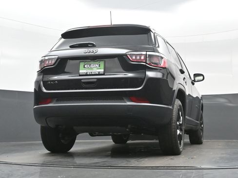 New 2026 Jeep Compass Latitude AWD/4WD image 14