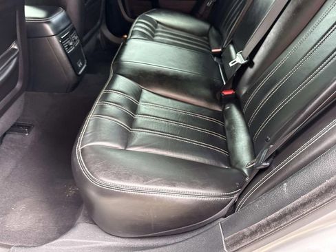 Used 2023 Chrysler 300 S RWD image 16