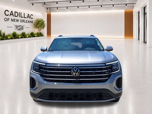 Used 2025 Volkswagen Atlas SE FWD image 9