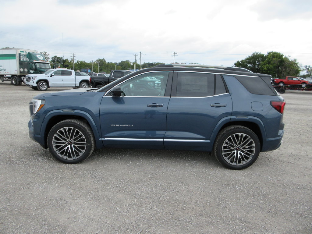 New 2027 GMC Terrain Denali w/ LPO, Black Badging Package AWD/4WD image 6