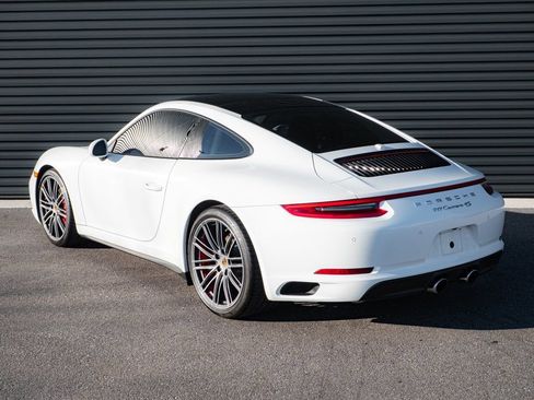 Used 2017 Porsche 911 Carrera 4S image 3