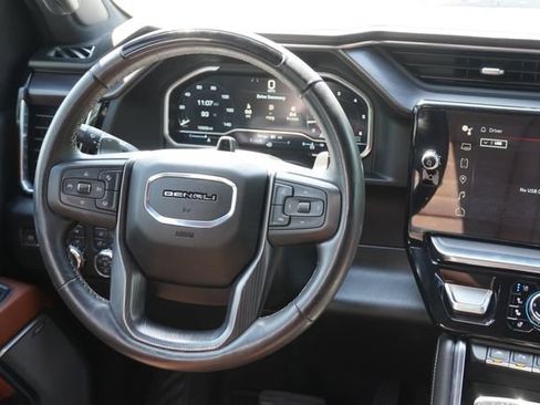 Used 2023 GMC Sierra 1500 Denali Ultimate AWD/4WD image 13