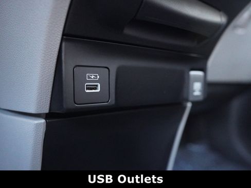 Used 2024 Honda Odyssey EX image 10