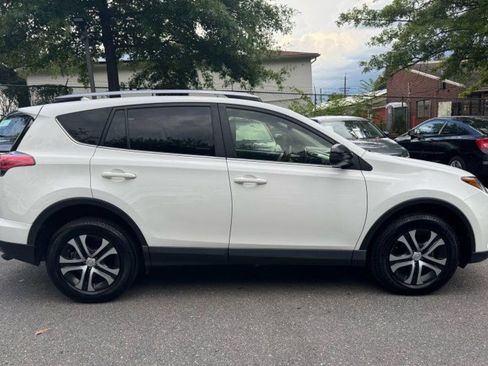 Used 2017 Toyota RAV4 LE w/ All Weather Liner Package AWD/4WD image 8