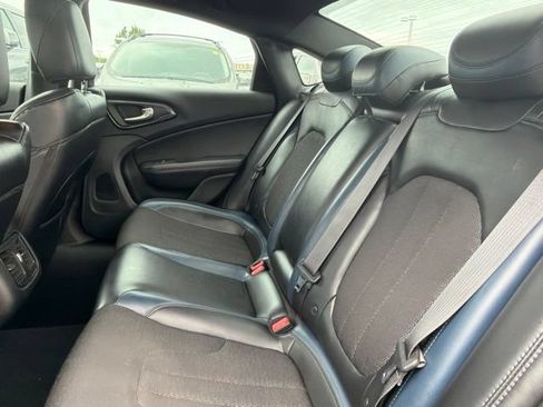 Used 2015 Chrysler 200 S w/ Navigation & Sound Group I FWD image 23