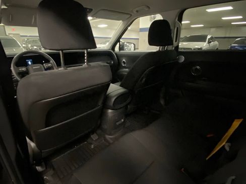 Used 2026 Hyundai Palisade SE FWD image 12