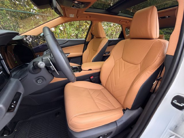 Certified 2026 Lexus NX 350 AWD w/ Luxury Package image 20