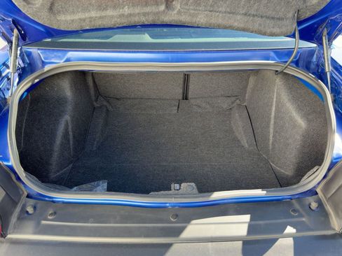 Used 2022 Dodge Challenger R/T w/ Plus Package image 31