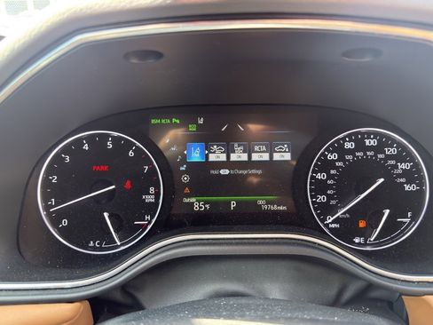 Used 2019 Toyota Avalon Limited w/ Advanced Safety Package image 22