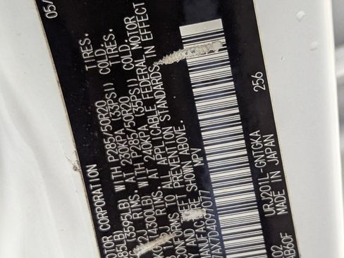 Used 2013 Lexus LX 570 4WD image 20