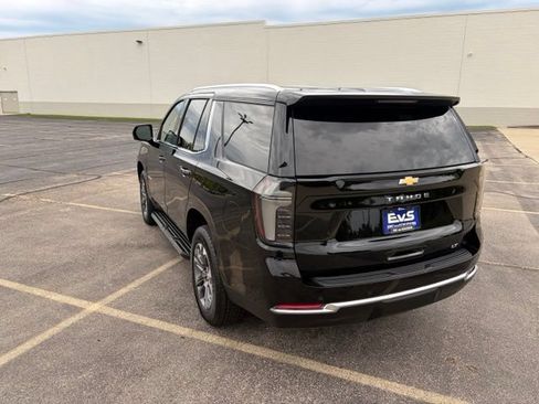 Used 2025 Chevrolet Tahoe LT w/ Comfort Package AWD/4WD image 4