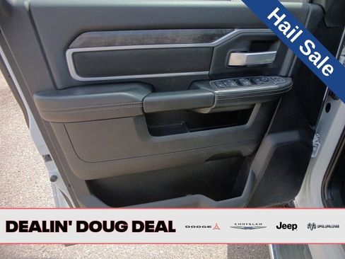 Used 2024 RAM 3500 Big Horn image 11