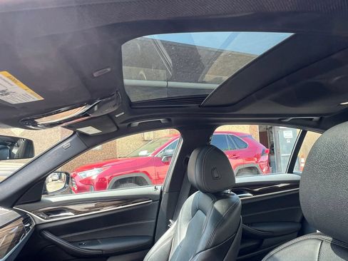 Used 2019 BMW 540i xDrive AWD/4WD image 25