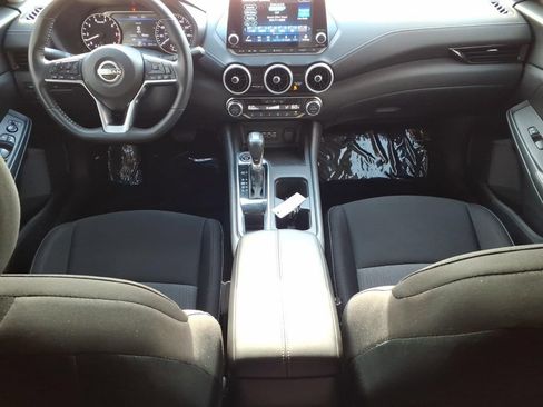 Used 2024 Nissan Sentra SV w/ All-Weather Package FWD image 10
