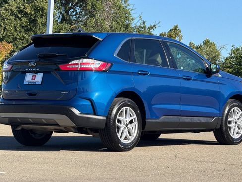 Used 2024 Ford Edge SEL AWD/4WD image 4
