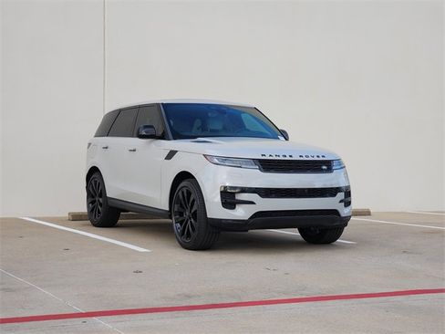 New 2026 Land Rover Range Rover Sport SE image 2