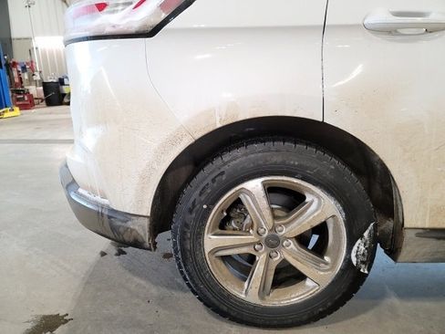 Used 2019 Ford Edge SEL w/ Equipment Group 201A image 10