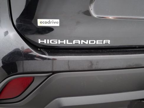 Used 2023 Toyota Highlander XLE AWD/4WD image 99