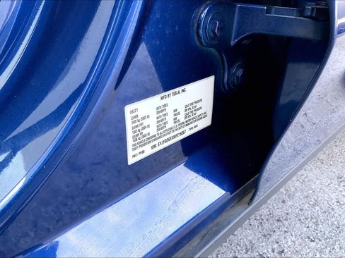Used 2021 Tesla Model Y Long Range AWD/4WD image 20