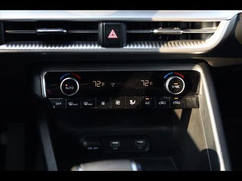 Used 2024 Kia K5 GT-Line w/ GT-Line Premium Package image 17