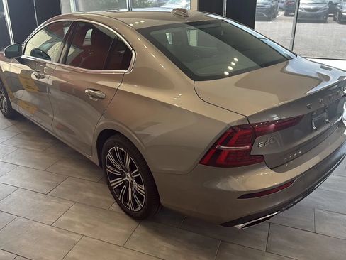 Used 2020 Volvo S60 T5 Inscription FWD image 5