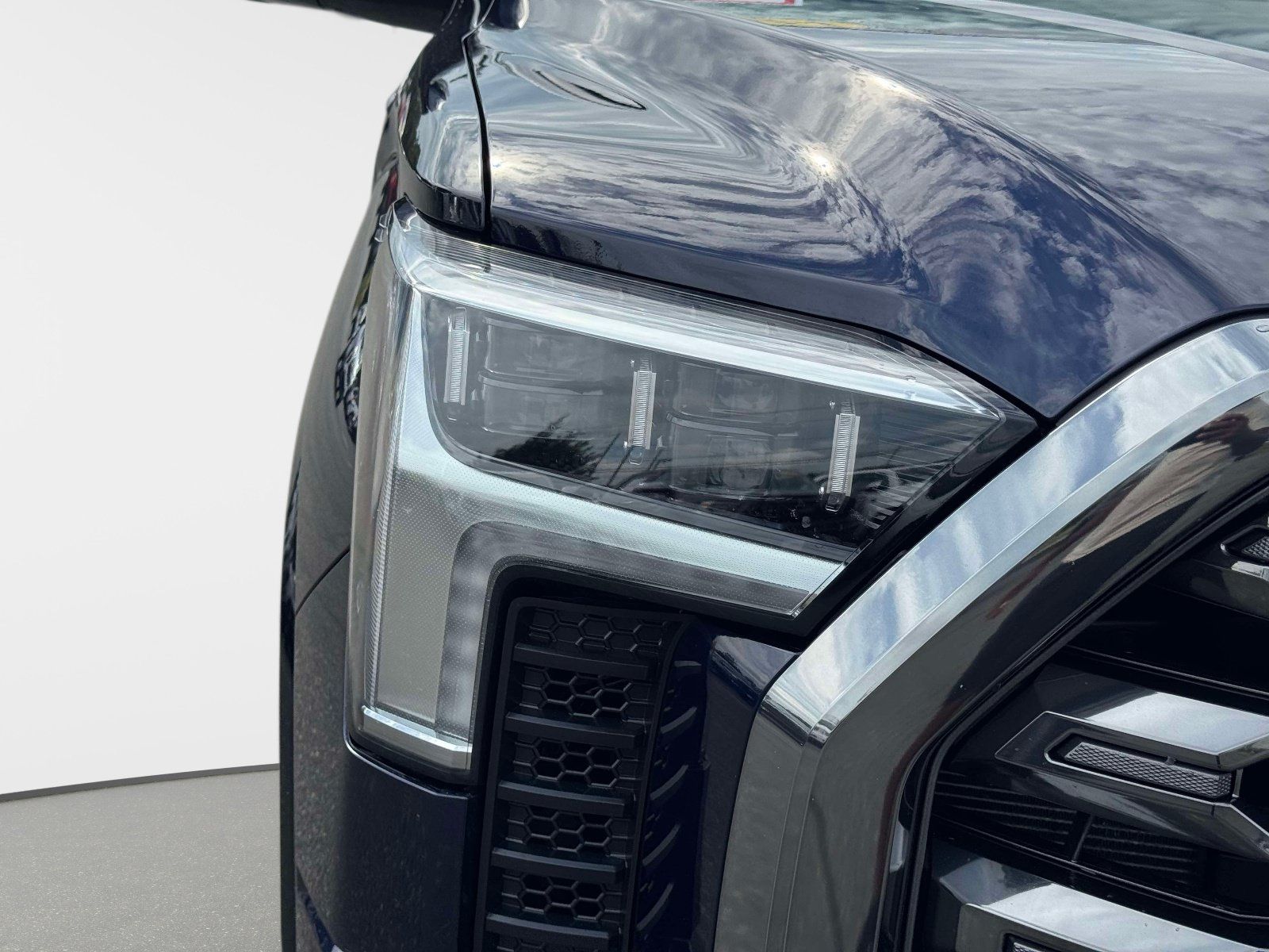 Certified 2024 Toyota Tundra Platinum AWD/4WD image 8