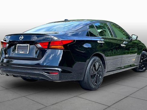 Used 2019 Nissan Altima 2.5 S FWD image 12