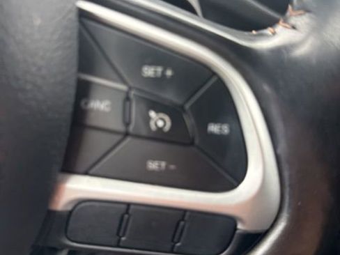 Used 2020 Jeep Compass Limited image 25