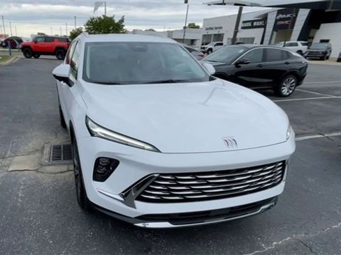 New 2025 Buick Envision Preferred image 4