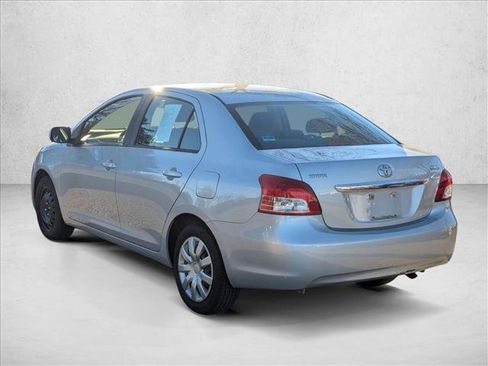 Used 2010 Toyota Yaris Sedan image 8