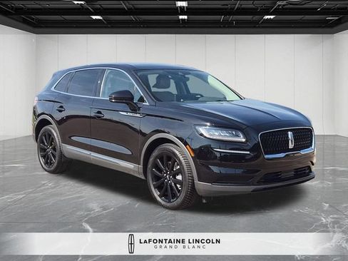 Used 2023 Lincoln Nautilus Reserve w/ Monochromatic Package AWD/4WD image 7