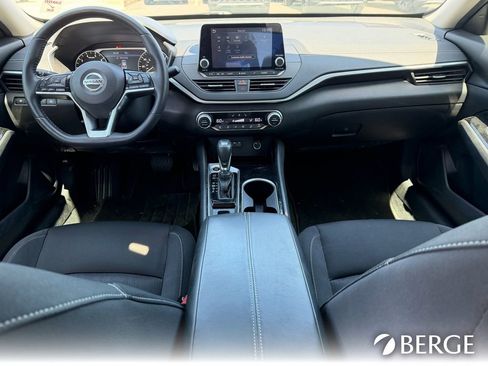 Used 2020 Nissan Altima 2.5 SV FWD image 17