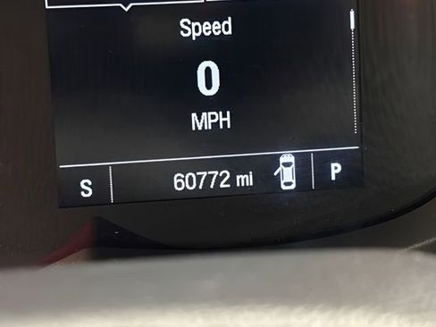 Used 2021 Chevrolet Trax LT w/ Premium Seat Package image 16