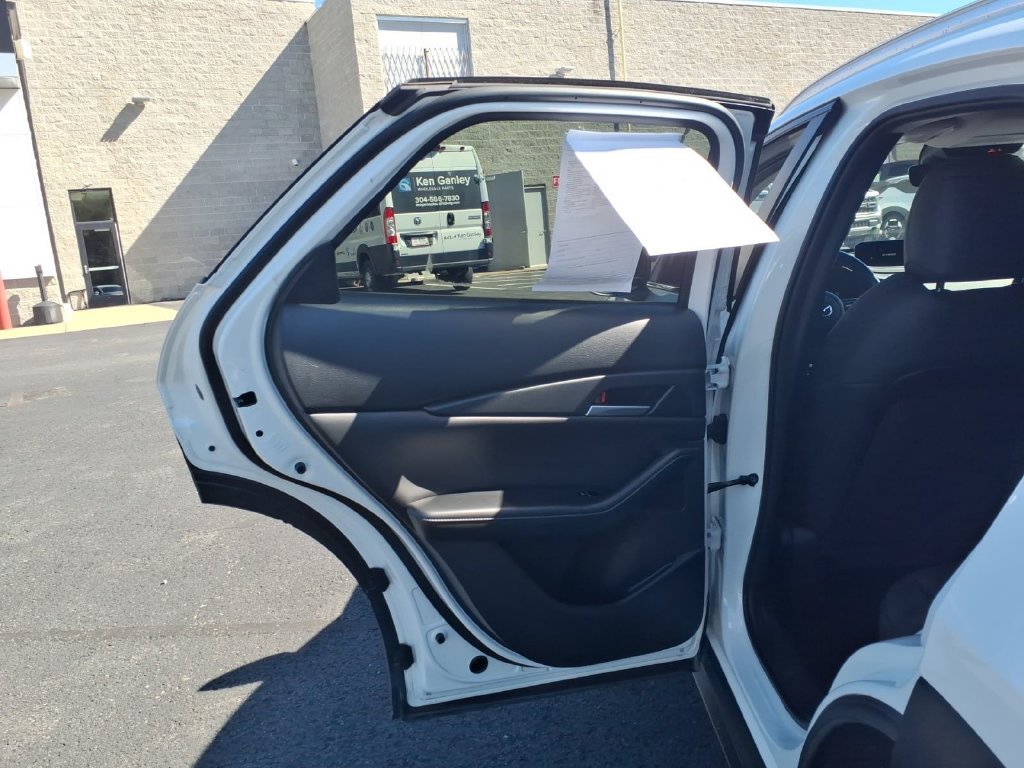 Used 2023 MAZDA CX-30 AWD 2.5 S w/ Select Package image 12