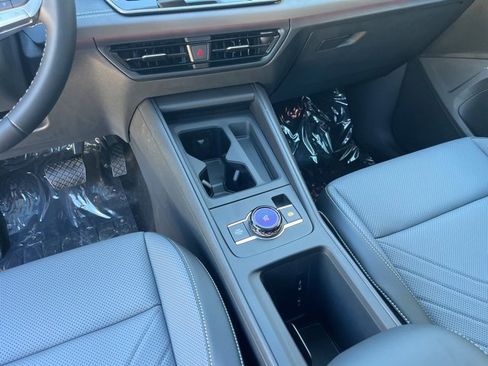 New 2025 Volkswagen Tiguan SE image 22