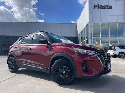 Certified 2021 Nissan Kicks SR w/ Exterior Package
