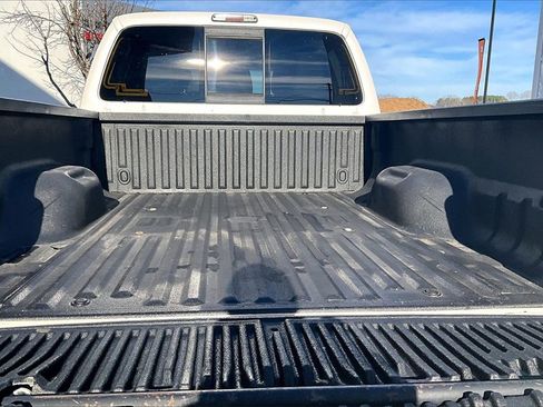 Used 2016 Ford F250 Platinum w/ FX4 Off-Road Package image 26