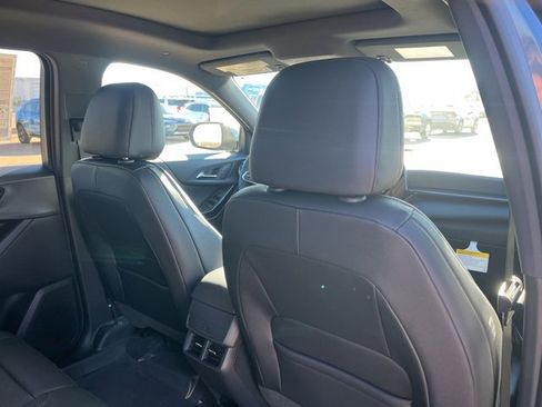 New 2026 Chevrolet Equinox LT w/ Convenience Package II image 50