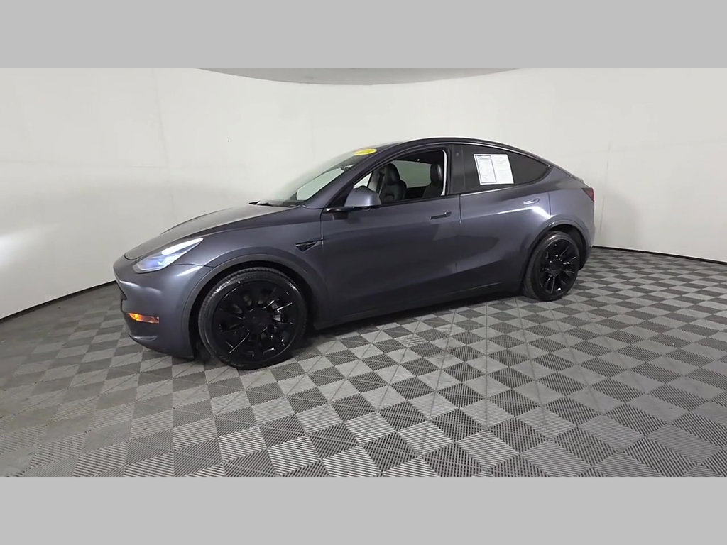 Used 2023 Tesla Model Y AWD image 50