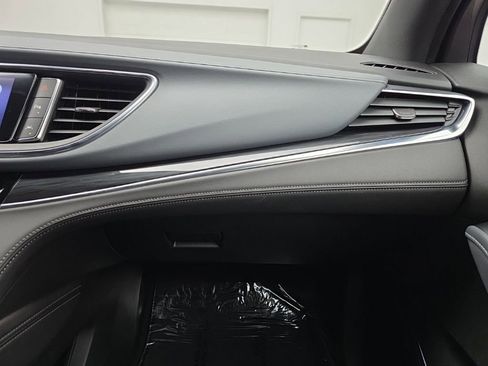 Certified 2023 Buick Enclave Essence image 38