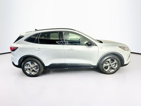 Used 2025 Ford Escape ST-Line FWD image 10