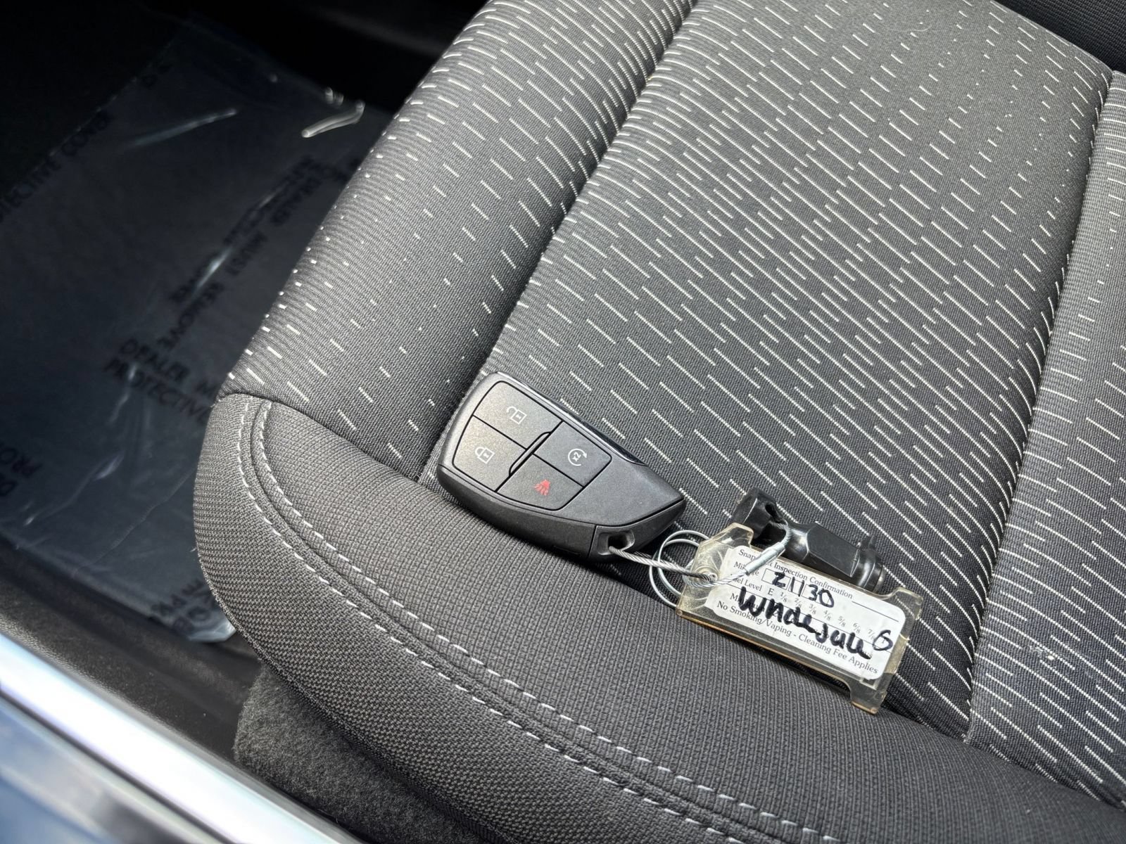 Used 2025 Chevrolet Equinox LT FWD image 24