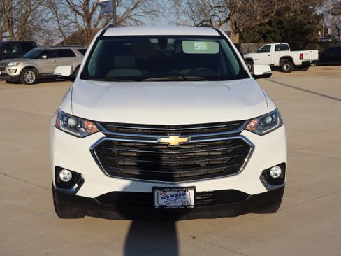 Used 2019 Chevrolet Traverse LT image 2