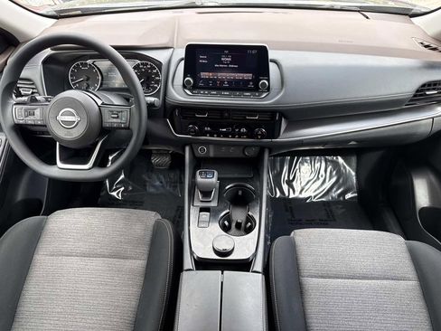 Used 2022 Nissan Rogue SV image 20