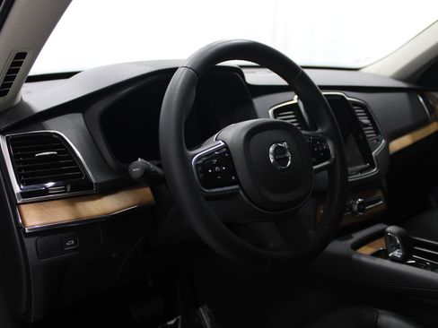 Used 2023 Volvo XC90 B6 Plus w/ Protection Package Premier AWD/4WD image 12