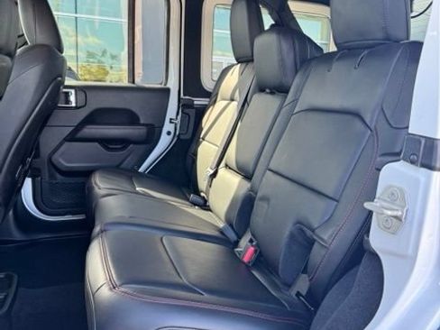 Used 2024 Jeep Wrangler Unlimited Rubicon AWD/4WD image 26