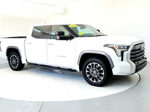 Used 2022 Toyota Tundra Limited AWD/4WD image 7