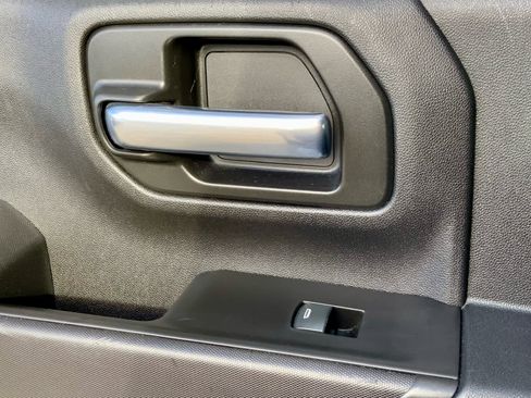 Used 2020 Chevrolet Silverado 2500 Custom w/ Custom Value Package image 46