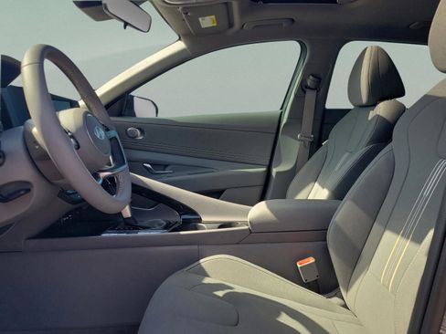 New 2026 Hyundai Elantra SEL Sport image 8